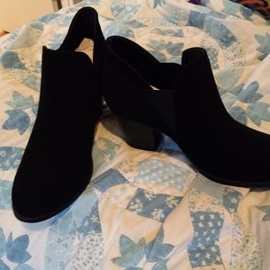Black shoes